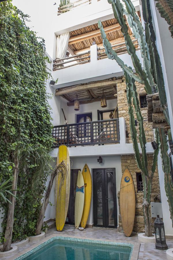 Munga Guesthouse タガズー エクステリア 写真